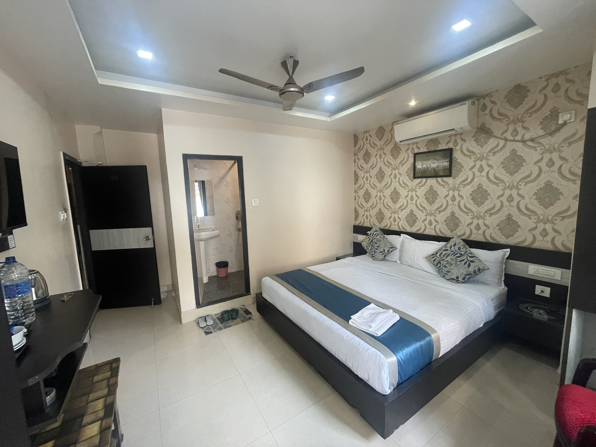 Room 104 C