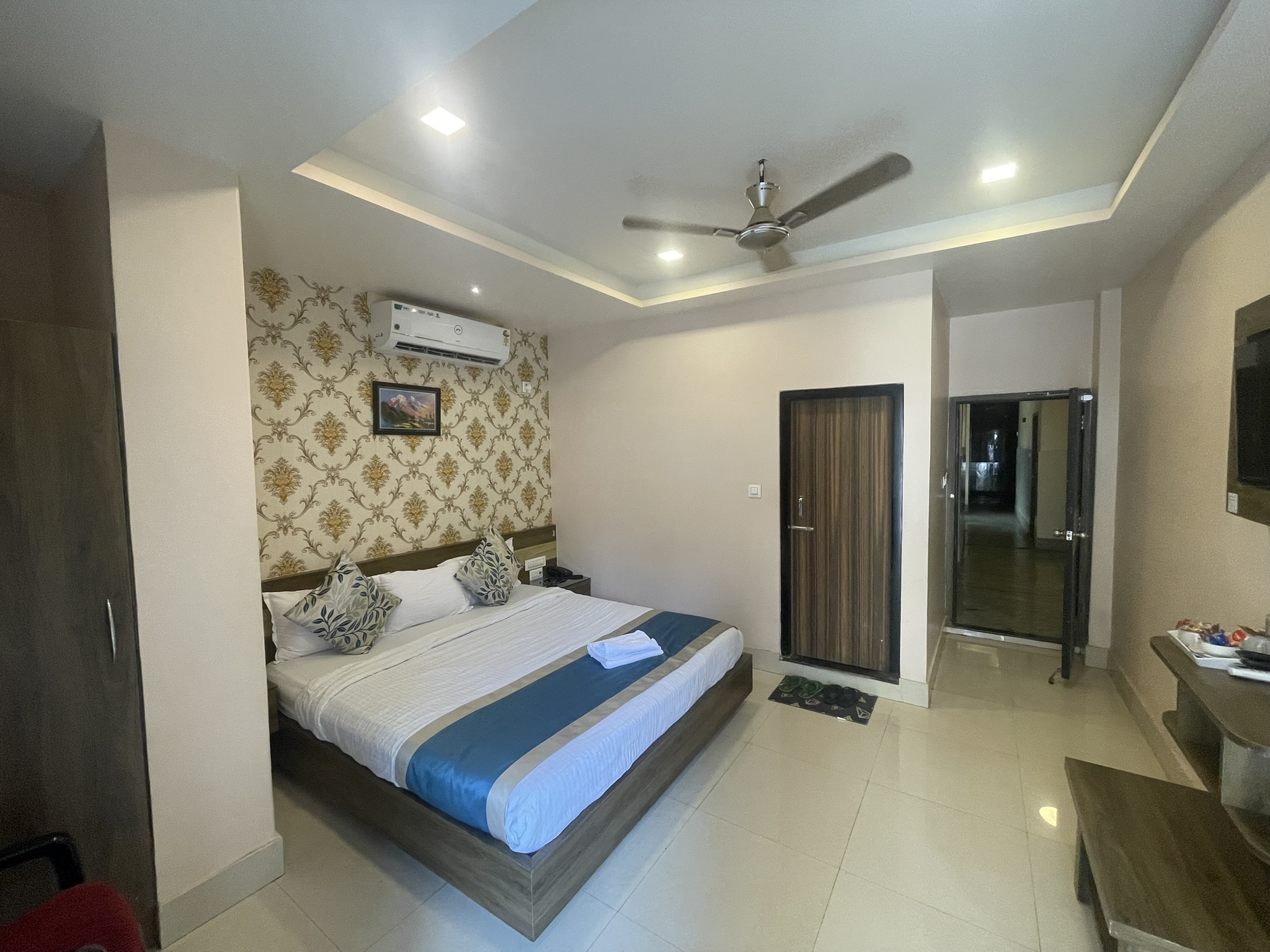 Room 203 B